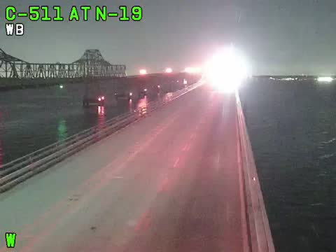Bay Bridge Westbound, Gantry N19: live Chesapeake Bay Bridge traffic camera (US 50/301, Maryland)
