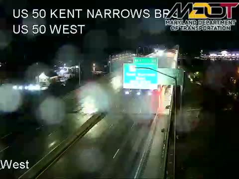Kent Narrows: live Chesapeake Bay Bridge traffic camera (US 50/301, Maryland)