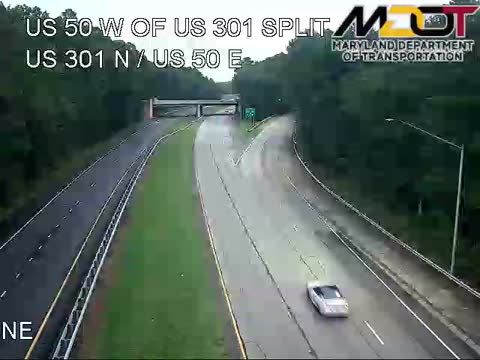 US 50 at the US 301 Split: live Chesapeake Bay Bridge traffic camera (US 50/301, Maryland)